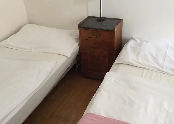 Rosemary Hostel *