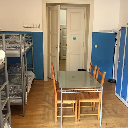 Auberge de jeunesse Rosemary *