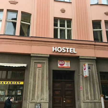 Rosemary Prague